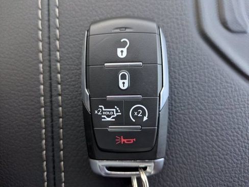New 2026 RAM 1500 Laramie AWD/4WD image 31