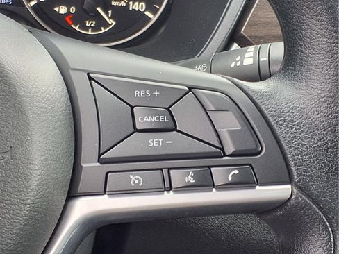 Used 2025 Nissan Altima 2.5 SV FWD image 16