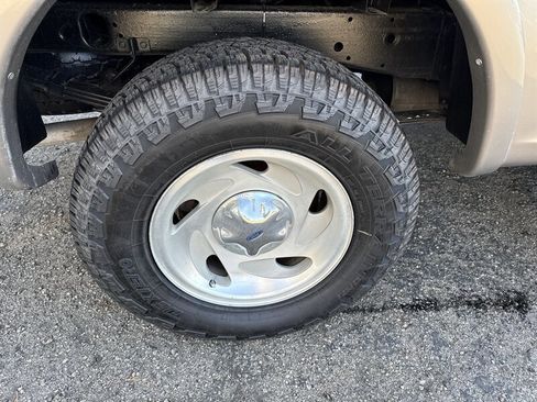 Used 2003 Ford F150 XLT image 11