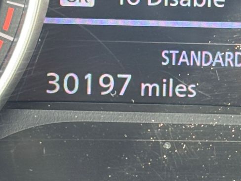 Used 2025 Nissan Pathfinder SV image 43