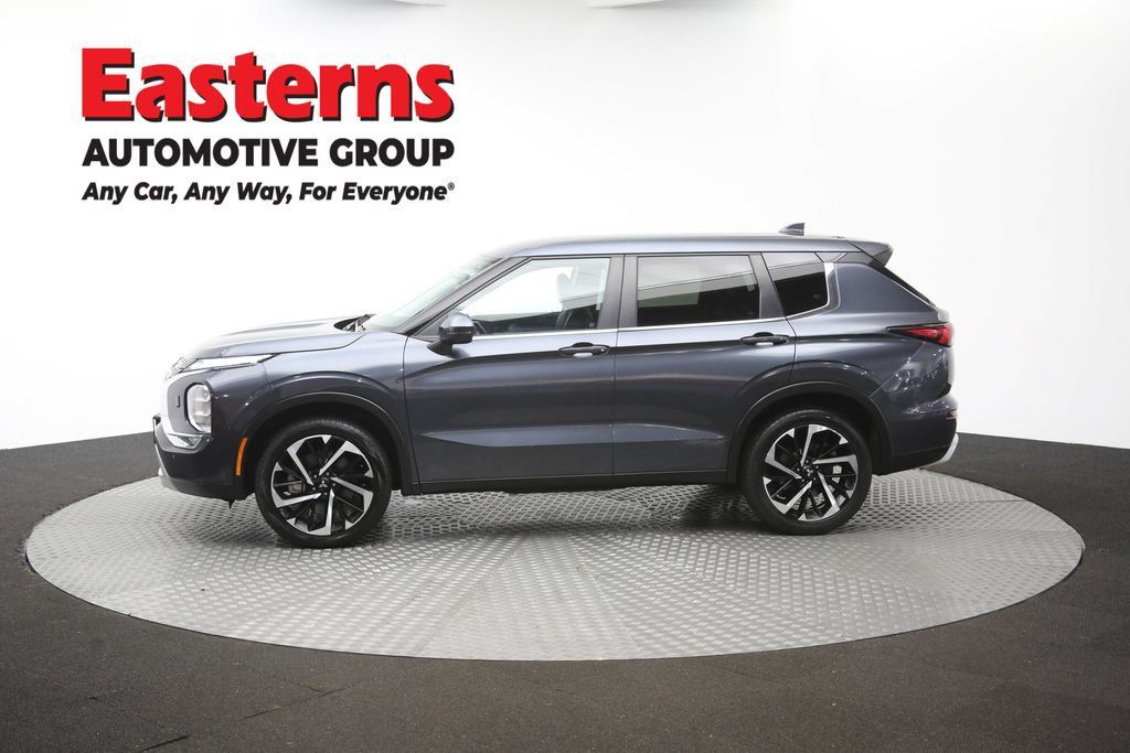 Used 2024 Mitsubishi Outlander SE AWD/4WD image 61