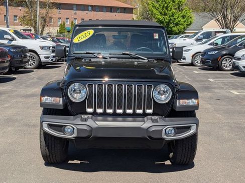 Used 2023 Jeep Wrangler Unlimited Sahara w/ Cold Weather Group AWD/4WD image 8