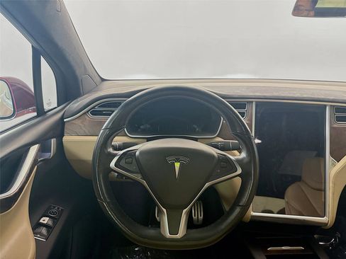 Used 2016 Tesla Model X P90D image 19