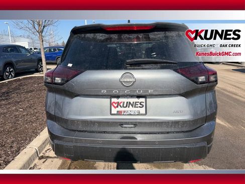 Used 2024 Nissan Rogue S image 4