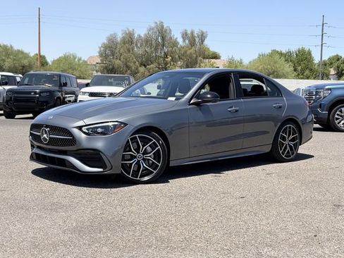 Used 2024 Mercedes-Benz C 300 Sedan image 2