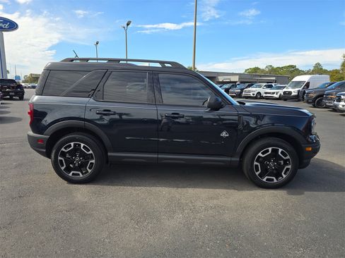 Certified 2022 Ford Bronco Sport Outer Banks w/ Tech Package image 3