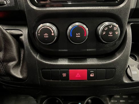 Used 2021 RAM ProMaster 2500 image 22