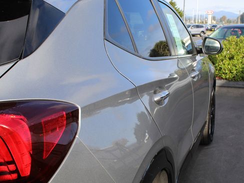 Used 2024 Buick Encore GX Sport Touring image 17