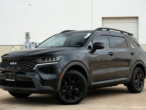 Used 2022 Kia Sorento S AWD/4WD image 2