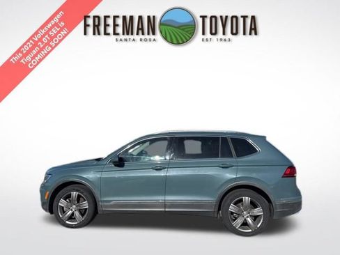 Used 2021 Volkswagen Tiguan SEL FWD image 1