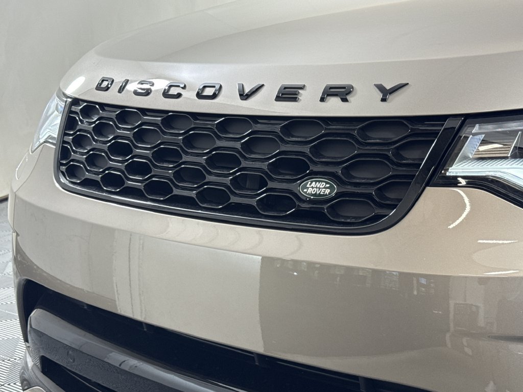 New 2026 Land Rover Discovery Dynamic SE AWD/4WD image 12