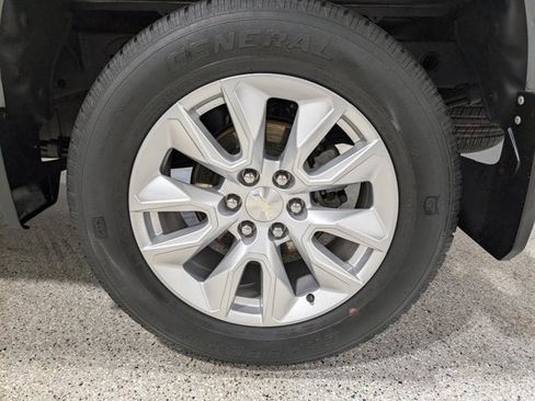 Used 2021 Chevrolet Silverado 1500 Custom image 11