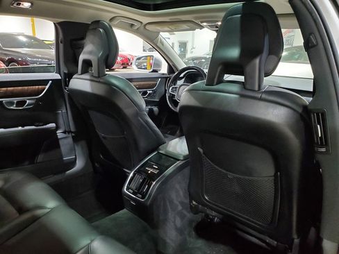 Used 2018 Volvo S90 T5 Momentum w/ Convenience Package AWD/4WD image 21