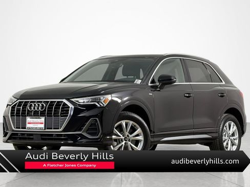 Used 2023 Audi Q3 2.0T Premium w/ Convenience Package AWD/4WD image 1