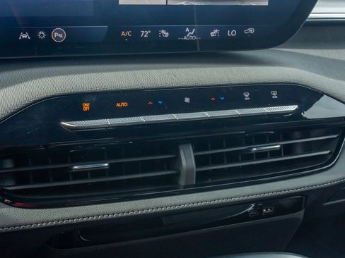 Used 2026 Buick Enclave Preferred FWD image 28