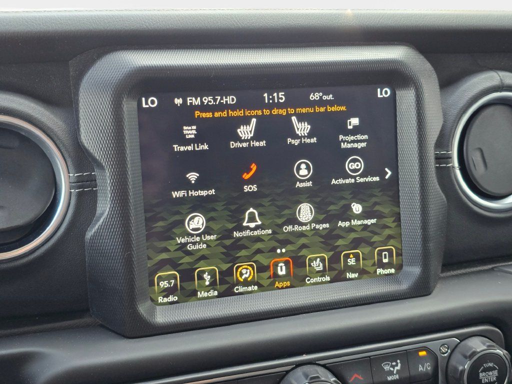 Used 2018 Jeep Wrangler Unlimited Sahara AWD/4WD image 24