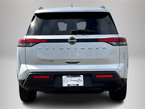 New 2025 Nissan Pathfinder SV image 3