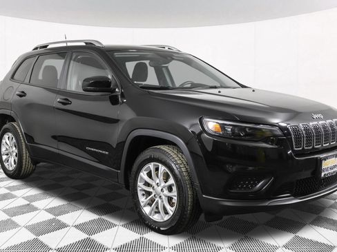 Used 2021 Jeep Cherokee Latitude image 11