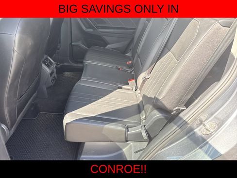 Used 2022 Volkswagen Tiguan SE FWD image 24