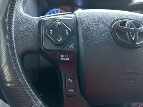 Used 2023 Toyota Tacoma SR AWD/4WD image 18