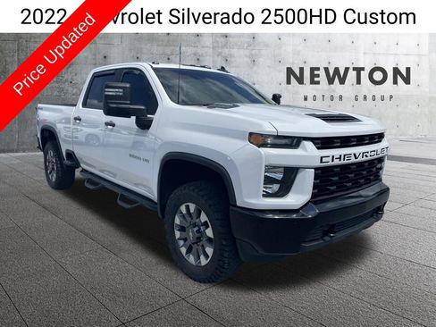 Used 2022 Chevrolet Silverado 2500 Custom w/ Custom Value Package AWD/4WD image 1