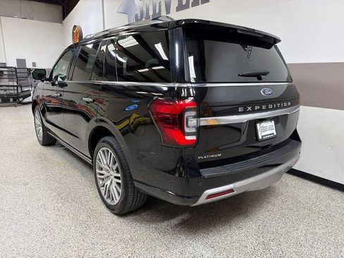 Used 2023 Ford Expedition Platinum AWD/4WD image 7