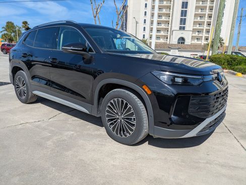 New 2026 Volkswagen Tiguan S image 2