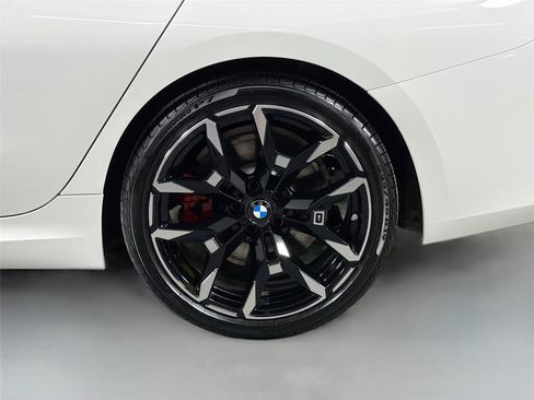 New 2026 BMW 330i Sedan w/ M Sport Package RWD image 30