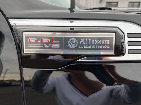 Used 2024 GMC Sierra 2500 SLE w/ SLE Value Package AWD/4WD image 32