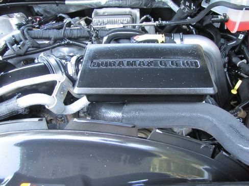 Used 2022 Chevrolet Silverado 2500 LT w/ Fleet Comfort Package AWD/4WD image 38