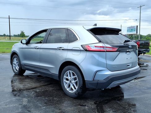 Used 2024 Ford Edge SEL w/ Convenience Package AWD/4WD image 5