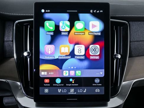 Certified 2026 Volvo XC90 B5 Core w/ Protection Package Premier AWD/4WD image 17