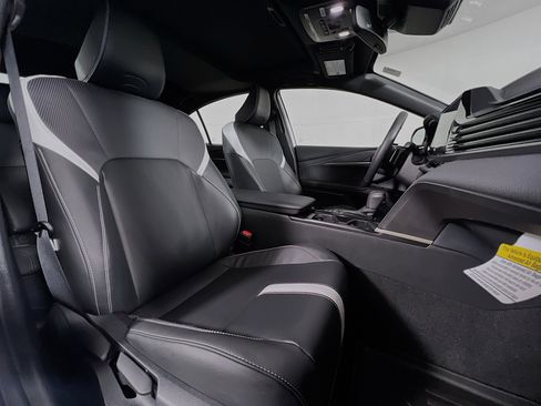 Certified 2026 Toyota Camry XLE w/ Convenience Package image 25