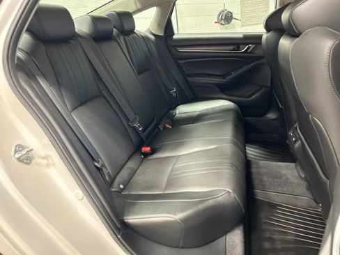 Certified 2022 Honda Accord Touring image 18
