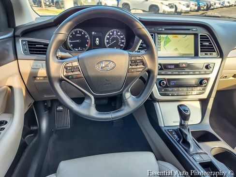 Used 2016 Hyundai Sonata Sport w/ Option Group 03 FWD image 11