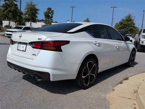 Used 2024 Nissan Altima 2.5 SR image 4