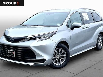 Used 2023 Toyota Sienna LE