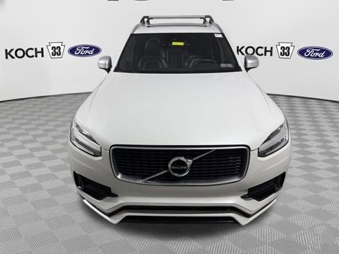 Used 2019 Volvo XC90 T5 R-Design image 2