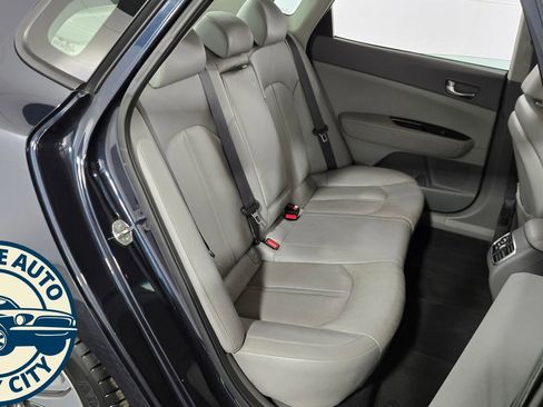 Used 2017 Kia Optima EX image 36