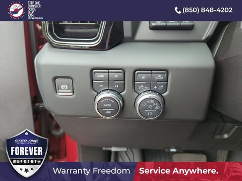 Used 2024 GMC Sierra 2500 AT4 w/ Technology Package AWD/4WD image 19