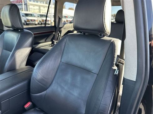 Used 2016 Lexus GX 460 image 11