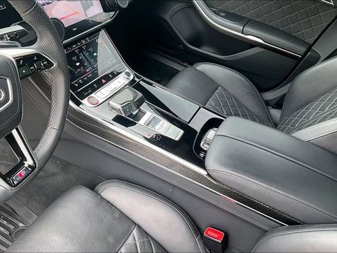 Used 2024 Audi S8 w/ S8 Comfort Plus Package AWD/4WD image 14