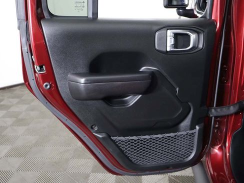 Used 2021 Jeep Gladiator Sport image 22