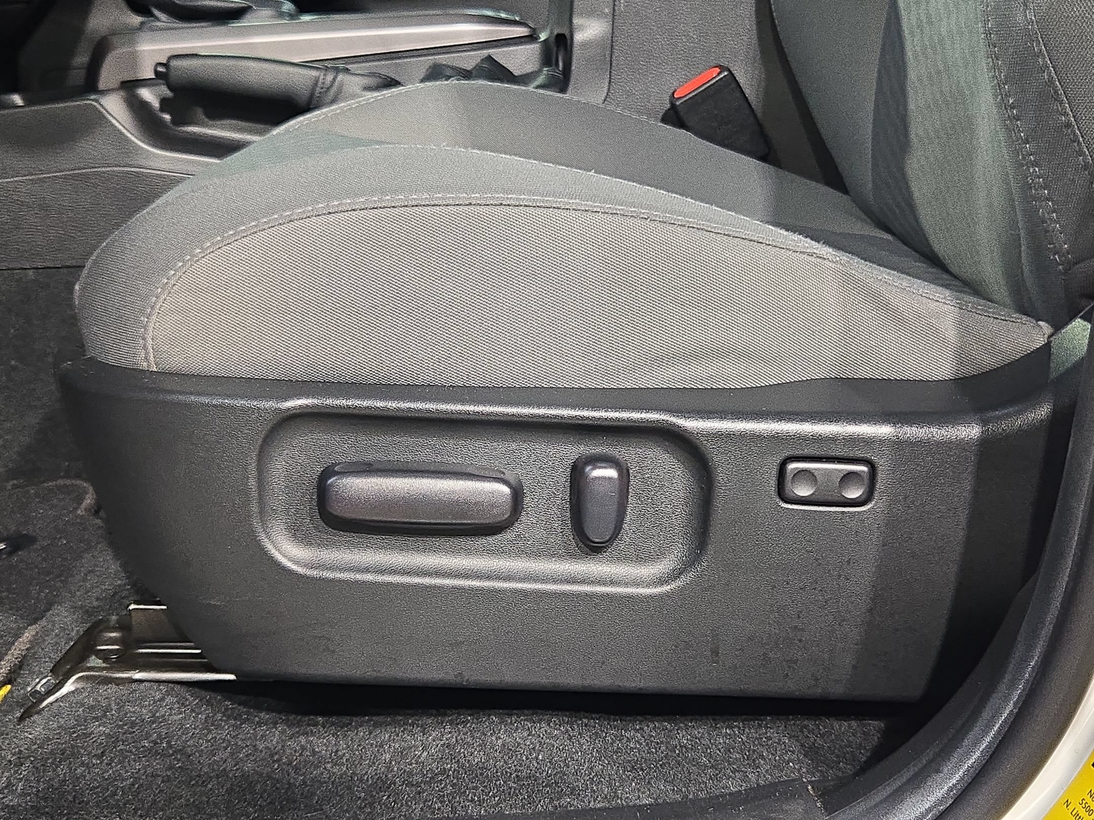 Used 2022 Toyota Tacoma SR5 RWD image 22