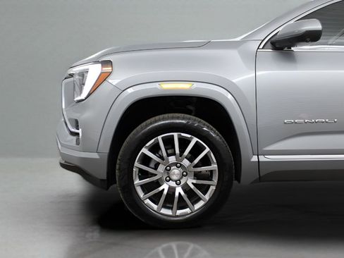 Used 2026 GMC Terrain Denali image 37