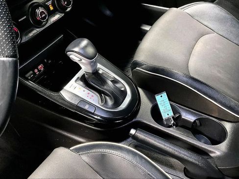 Used 2021 Kia Forte GT-Line w/ GT-Line Premium Package image 17