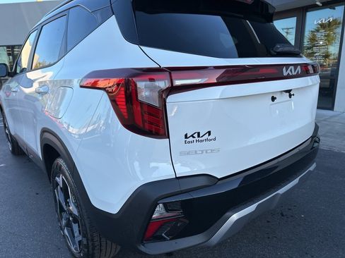 New 2026 Kia Seltos S image 9