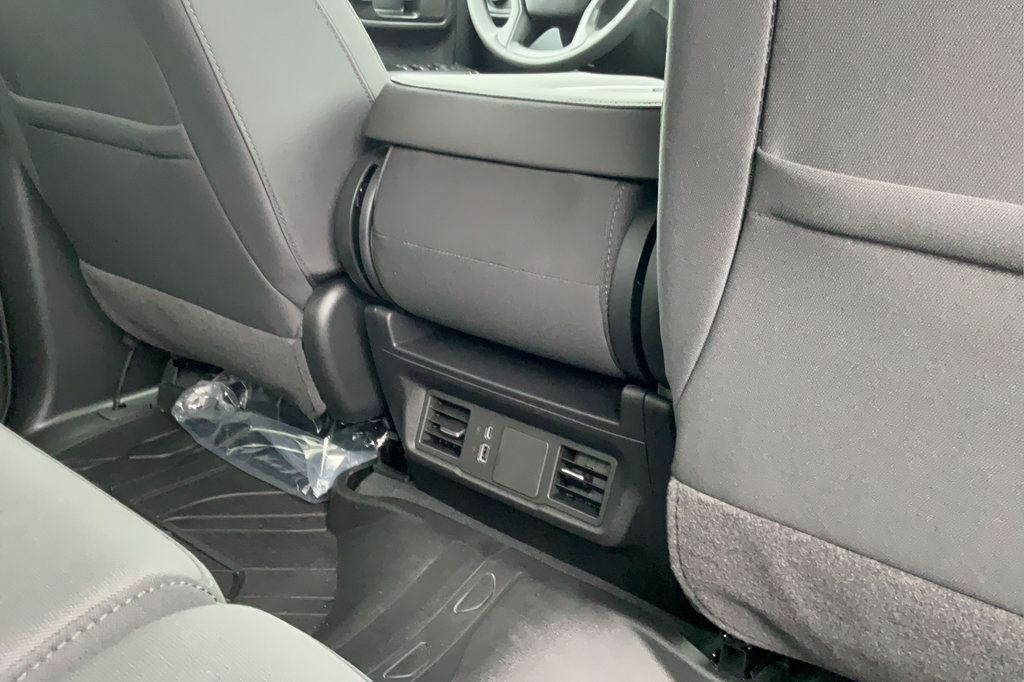 New 2026 Chevrolet Silverado 2500 Custom w/ Custom Value Package AWD/4WD image 19