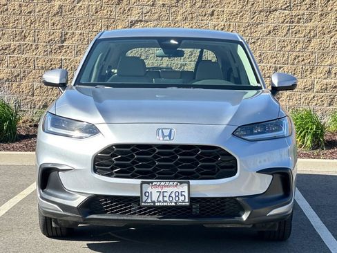 Certified 2024 Honda HR-V LX image 9