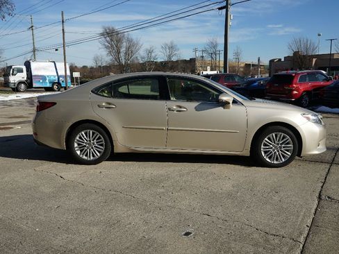 Used 2013 Lexus ES 350 image 2
